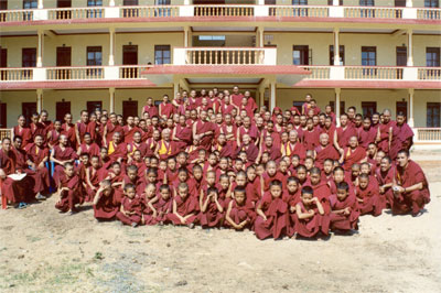 Overview monks of Tsawa House